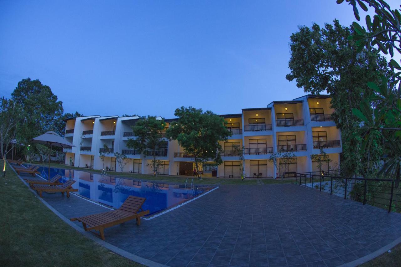 Grand Tamarind Lake Kataragama Dış mekan fotoğraf