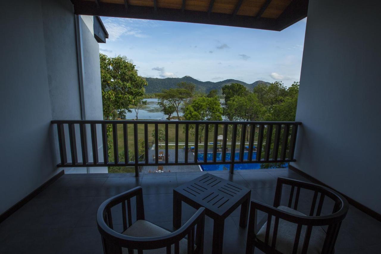 Grand Tamarind Lake Kataragama Oda fotoğraf